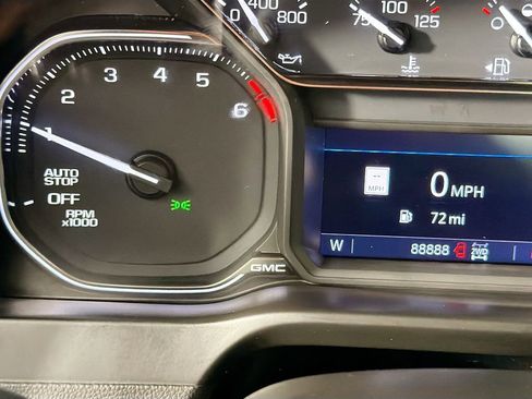 Used 2021 GMC Sierra 1500 AT4 w/ AT4 Preferred Package AWD/4WD image 13