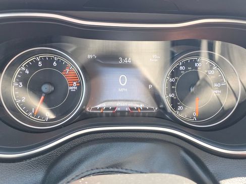 Used 2020 Jeep Cherokee Trailhawk w/ Cold Weather Group AWD/4WD image 16