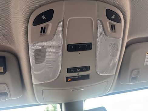 Used 2016 Buick LaCrosse Leather FWD image 27