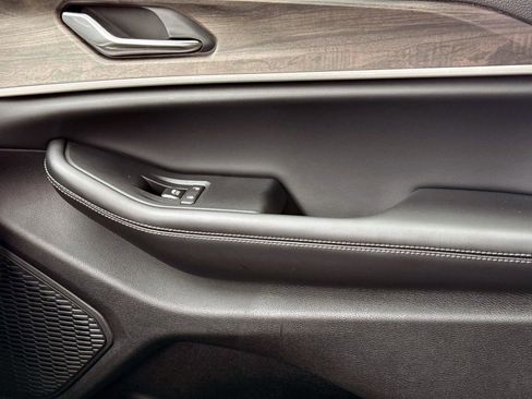 New 2026 Jeep Grand Cherokee L 4WD image 18