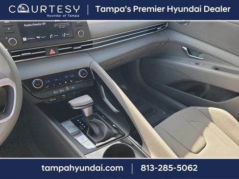 Certified 2025 Hyundai Elantra Blue image 24