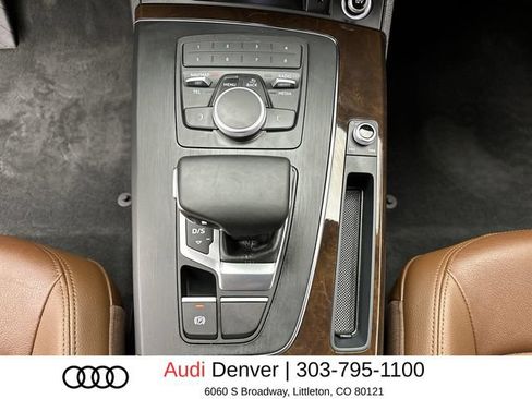 Used 2019 Audi Q5 2.0T Premium w/ Convenience Package AWD/4WD image 19