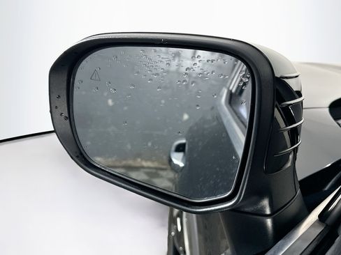 Used 2025 Kia Telluride S FWD image 16