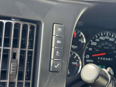 Used 2021 GMC Savana 2500 w/ Driver Convenience Package RWD image 10