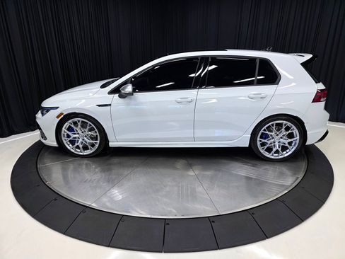Used 2024 Volkswagen Golf R AWD/4WD image 9