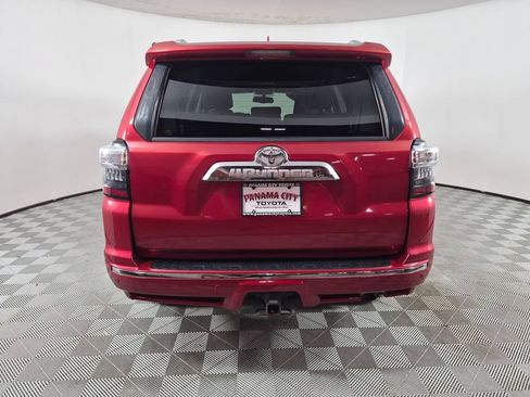 Used 2018 Toyota 4Runner Limited AWD/4WD image 4