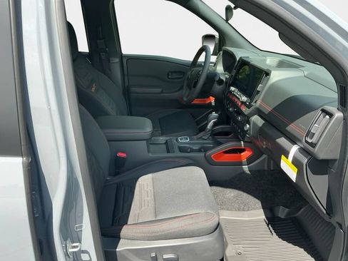 New 2026 Nissan Frontier PRO-4X w/ Tow Package AWD/4WD image 17