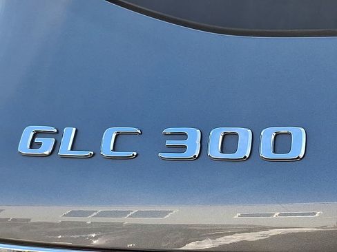 Used 2021 Mercedes-Benz GLC 300 4MATIC image 30