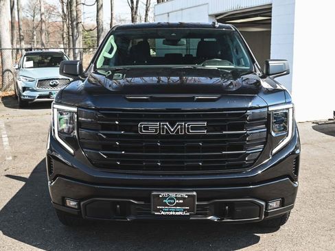Used 2024 GMC Sierra 1500 Elevation w/ X31 Off-Road Package AWD/4WD image 2