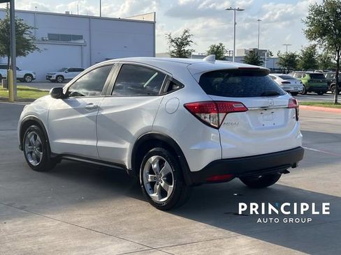 Used 2020 Honda HR-V LX image 11