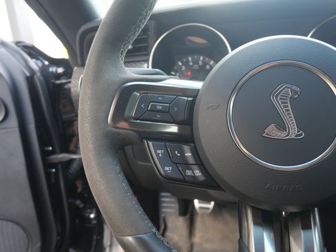 Used 2020 Ford Mustang Shelby GT350 w/ Technology Package image 11