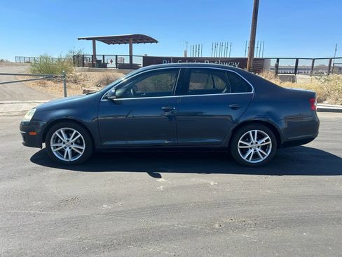 Used 2006 Volkswagen Jetta TDI FWD image 6