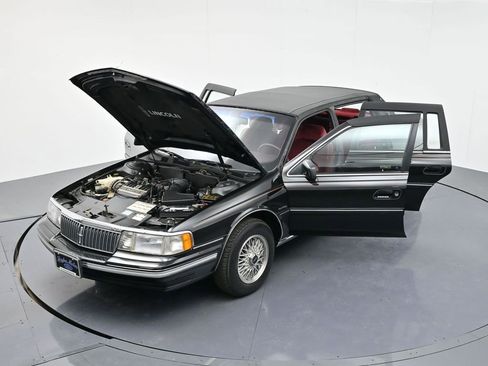 Used 1990 Lincoln Continental Signature image 45
