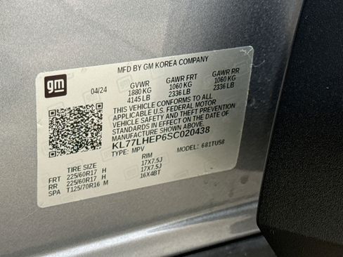 Used 2025 Chevrolet Trax LT w/ Driver Confidence Package FWD image 32