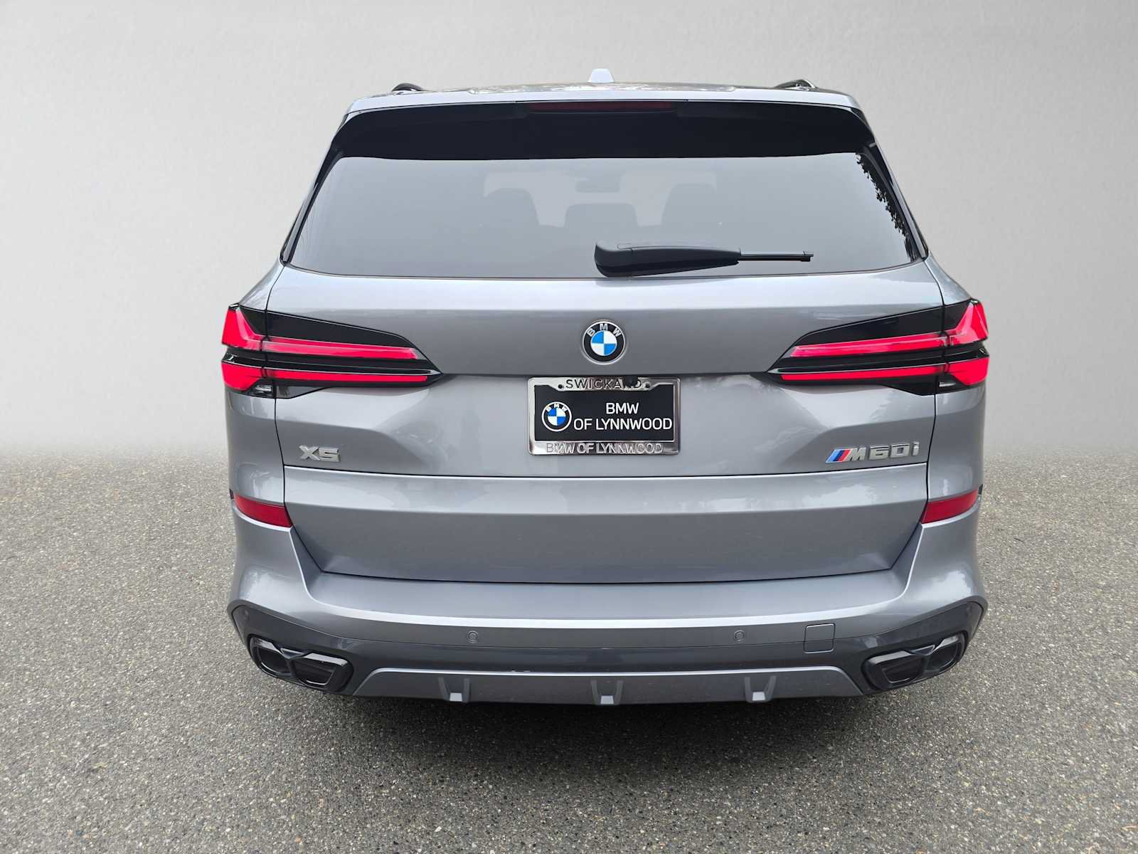 Used 2025 BMW X5 M60i AWD/4WD image 4