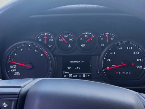 Used 2024 Chevrolet Silverado 1500 W/T w/ Z71 Off-Road Package image 11