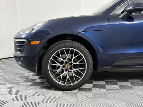 Used 2018 Porsche Macan AWD/4WD image 12