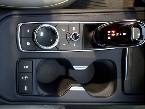 Certified 2021 Cadillac XT4 Luxury w/ Cold Weather Package image 39