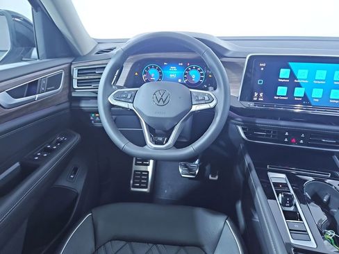 New 2026 Volkswagen Atlas SEL Premium R-Line image 13