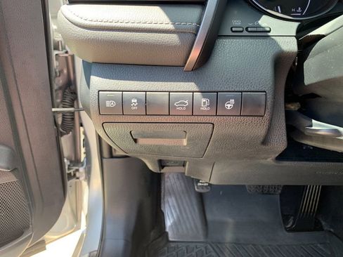 Used 2023 Toyota Camry SE FWD image 32