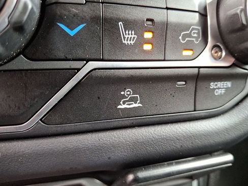 Certified 2025 Jeep Wrangler Unlimited Sahara AWD/4WD image 25