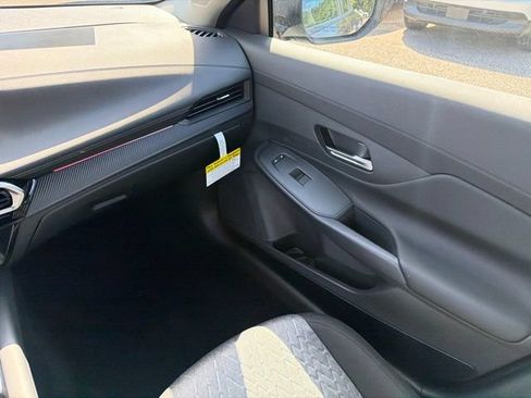 New 2026 Nissan Sentra SV w/ SV Convenience Package FWD image 18