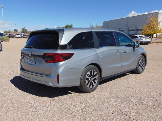 Certified 2025 Honda Odyssey EX-L image 4