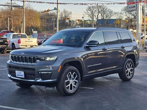 New 2025 Jeep Grand Cherokee L Limited image 3