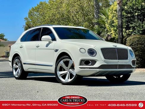 Used 2018 Bentley Bentayga AWD/4WD image 42