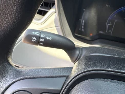 Used 2026 Toyota Corolla Cross L FWD image 16
