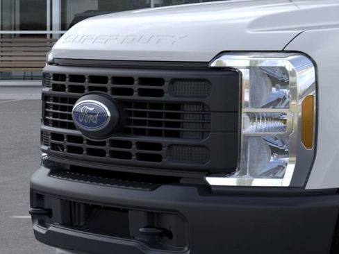 New 2026 Ford F250 XL RWD image 17