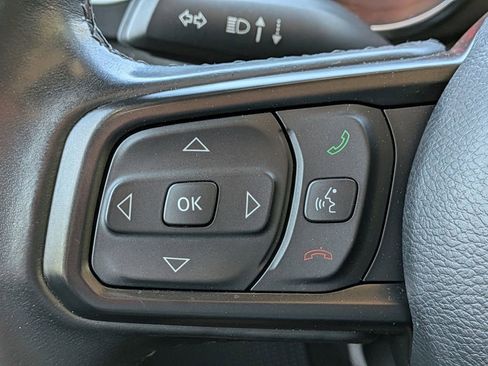 Used 2022 Jeep Wrangler Unlimited Sport image 23