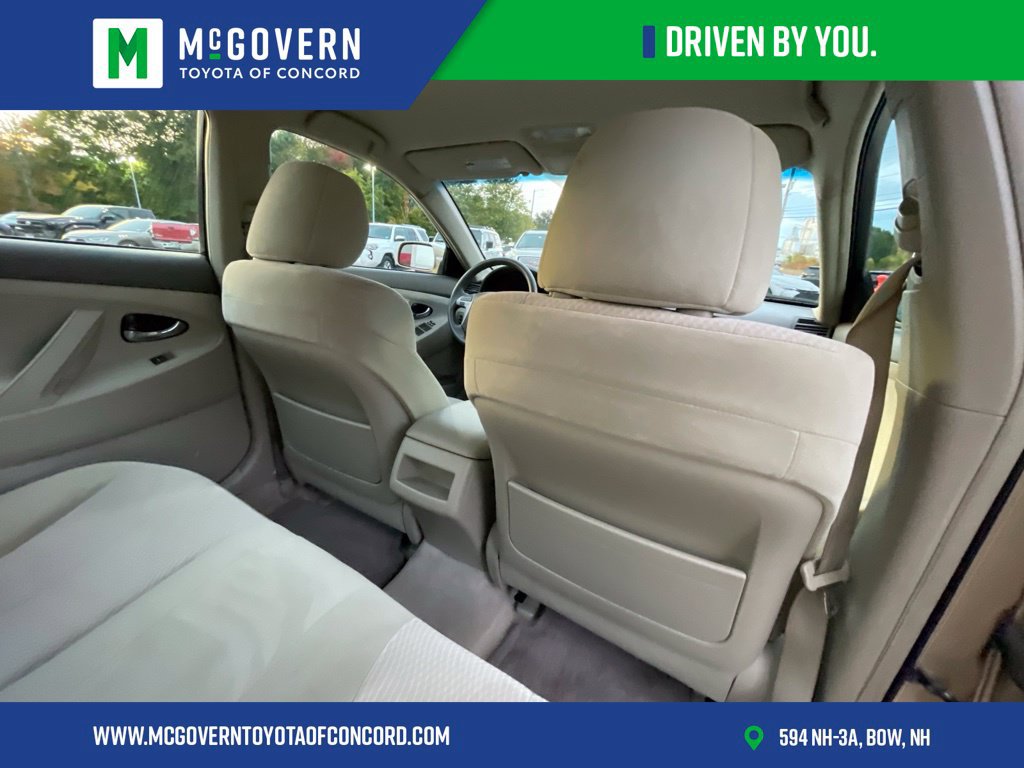 Used 2010 Toyota Camry LE FWD image 21