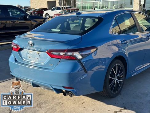 Used 2024 Toyota Camry SE image 16