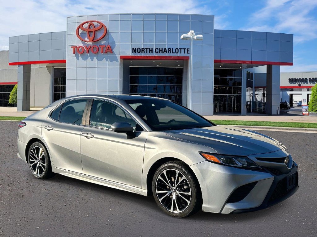 Used 2018 Toyota Camry SE FWD 360° Tour