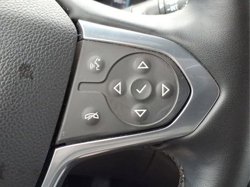 Used 2023 Chevrolet Traverse LT w/ LPO, Floor Liner Package AWD/4WD image 28