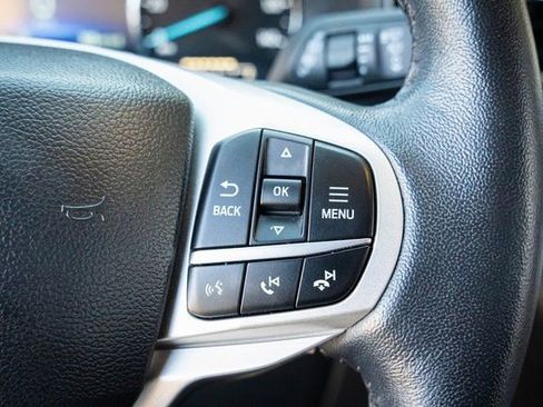 Used 2024 Ford Explorer XLT w/ Equipment Group 202A image 18