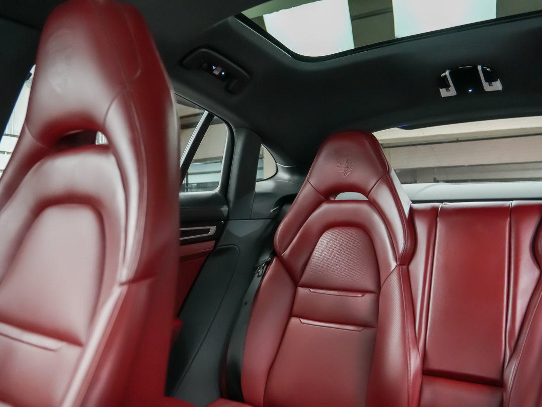Certified 2023 Porsche Panamera 4 Platinum Edition AWD/4WD image 36