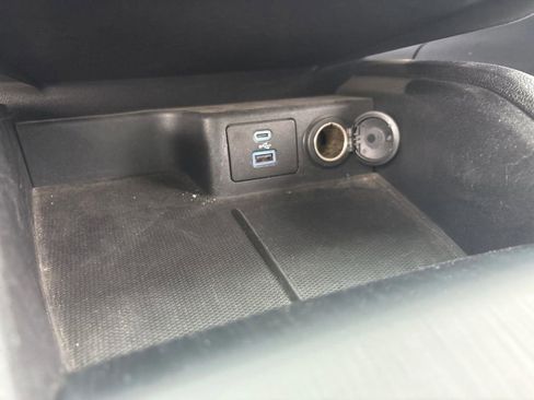 Used 2022 Ford Escape SE image 24