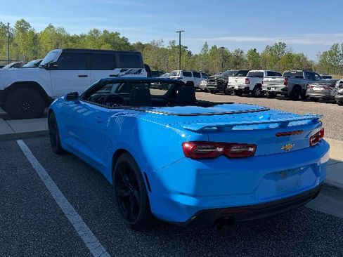 Used 2023 Chevrolet Camaro LT image 2