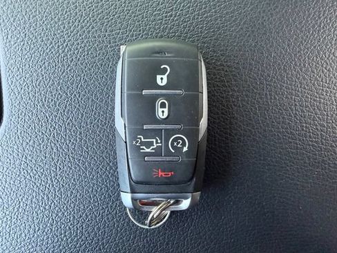 Used 2023 RAM 1500 Laramie AWD/4WD image 30