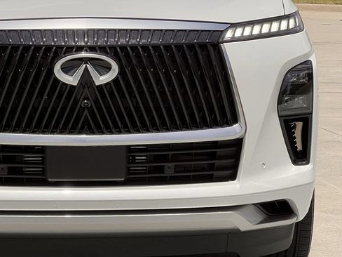 New 2027 INFINITI QX80 Luxe AWD/4WD image 8