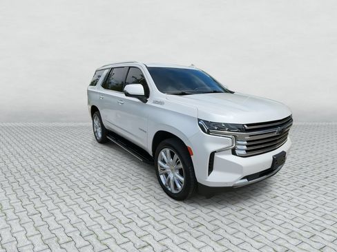 Used 2022 Chevrolet Tahoe High Country AWD/4WD image 2