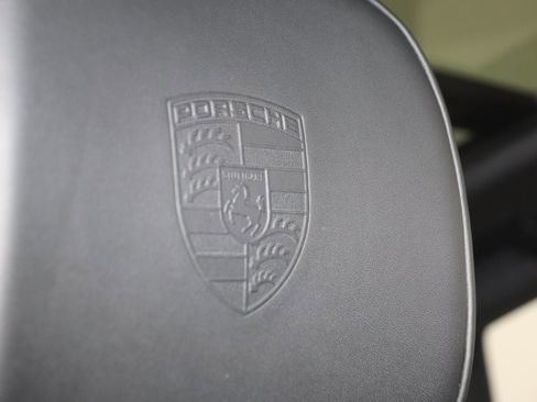 Used 2025 Porsche Macan image 14