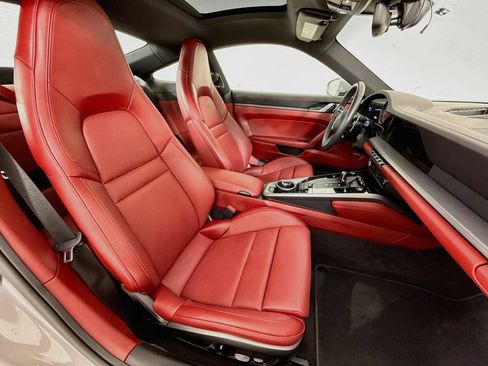 Certified 2020 Porsche 911 Carrera RWD image 29