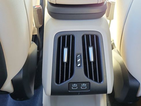 Used 2025 BMW X1 xDrive28i w/ Convenience Package image 13