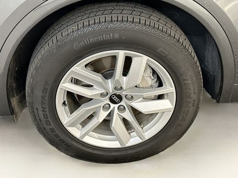 Used 2023 Audi Q5 2.0T Premium w/ Convenience Package AWD/4WD image 35
