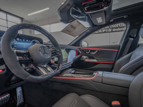 New 2026 Mercedes-Benz E 53 AMG e 4MATIC Sedan image 6