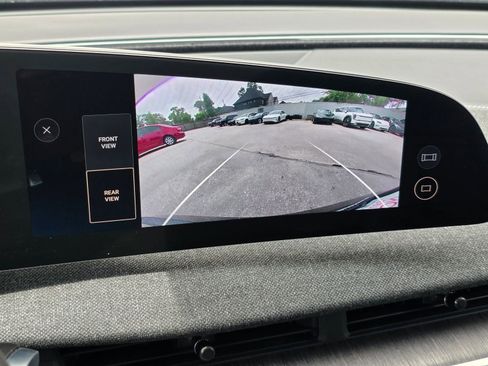 Used 2024 Lucid Air Touring AWD/4WD image 19