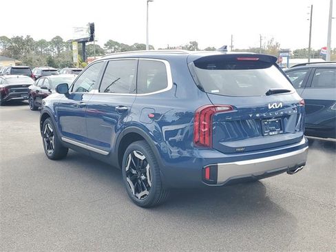 New 2025 Kia Telluride S image 4